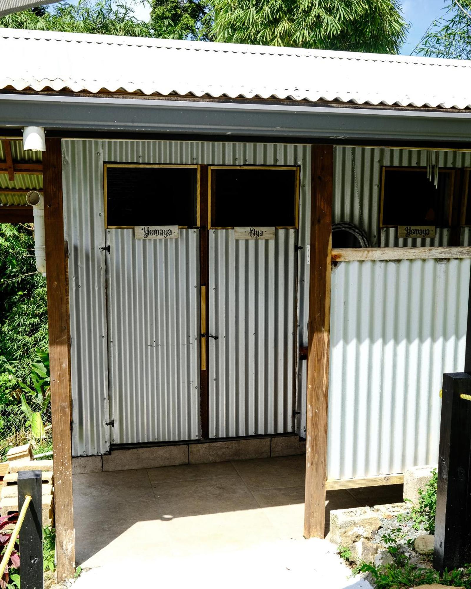 Silk Cotton Cottages Parrot Hall Exterior foto