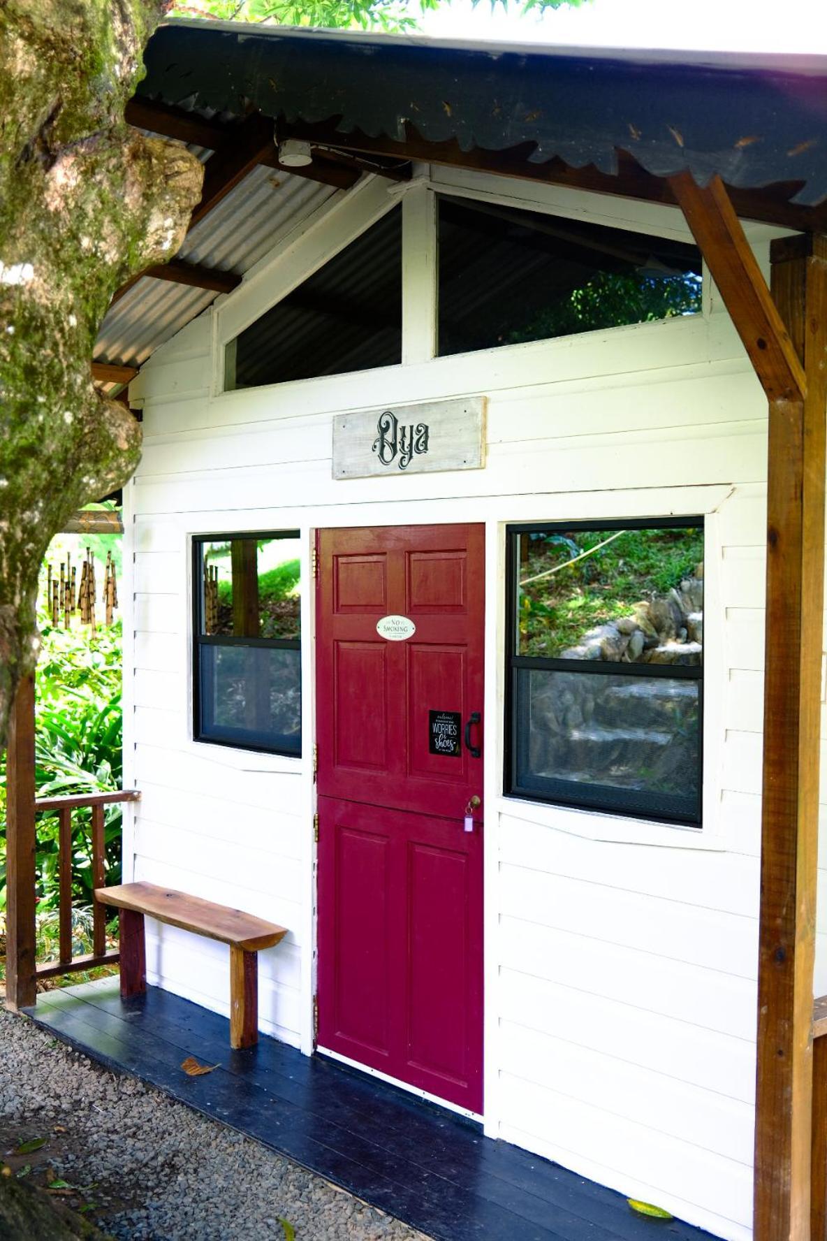 Silk Cotton Cottages Parrot Hall Exterior foto